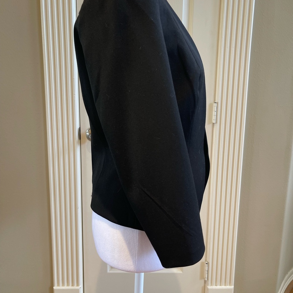 NWT Express Black Tailored Blazer with Open-Front Design Sz 6 - Picture 2 of 11